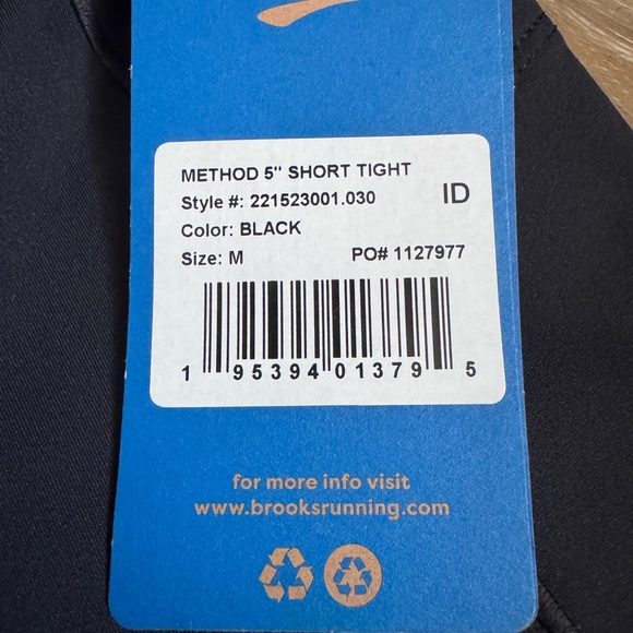 Brooks Black High-Rise Bike Shorts with Side Pockets METHOD 5" SHORT TIGHT nwt - Picture 4 of 6